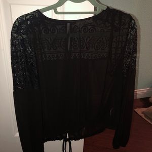 Black Mid-sleeve Length Shirt